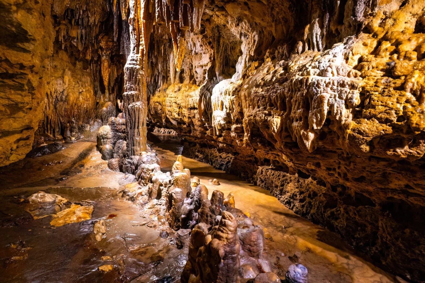 Brunch & Underground Adventure